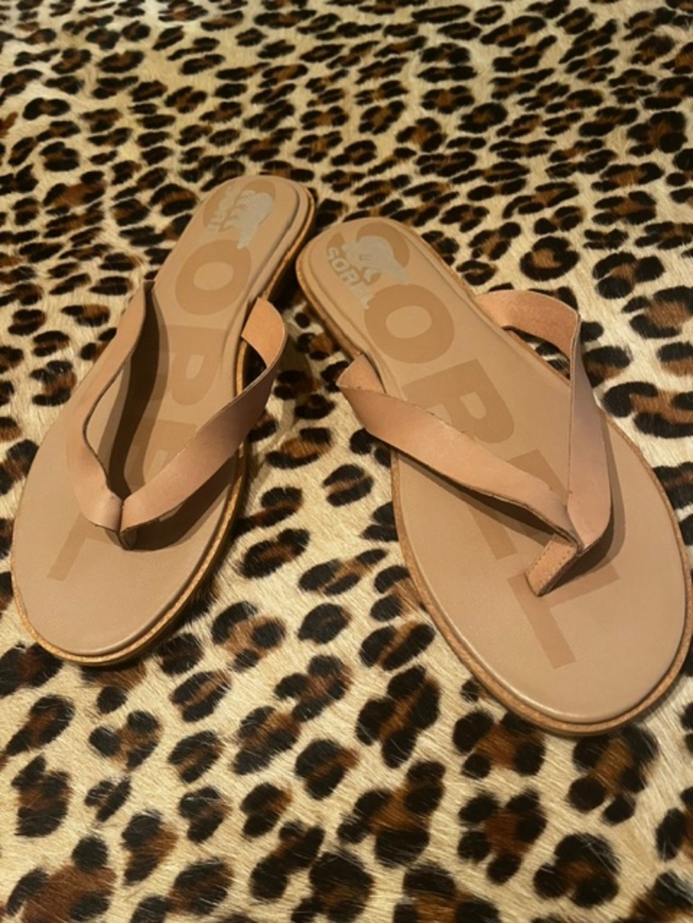 Women's Sorel - Ella II Tan Flip Flops / Easy Thong Sandal - Size 9